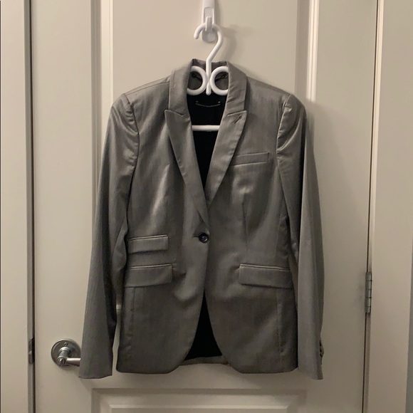 Drykorn For Beautiful People fitted woman’s suit. - Picture 2 of 4